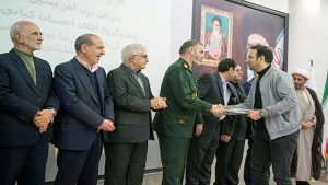 تقدیر از گروه ذوب آهن از گروه صنعتی شکری