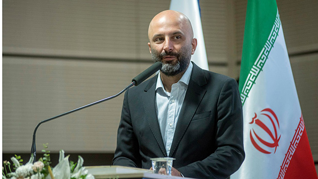 سخنرانی جهاندار شُکری درباره مشکلات تولیدکنندگان و صادرکنندگان